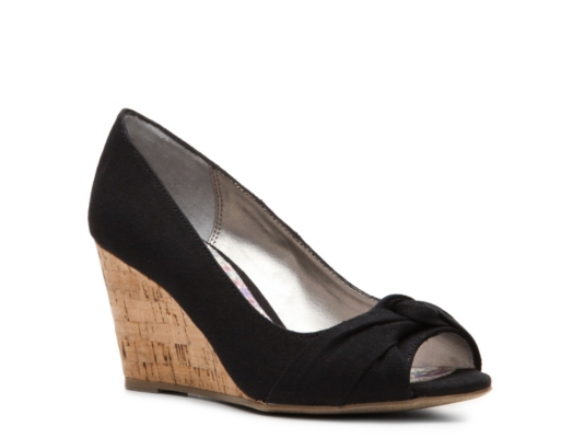 Mix No. 6 Bianca Wedge Pump