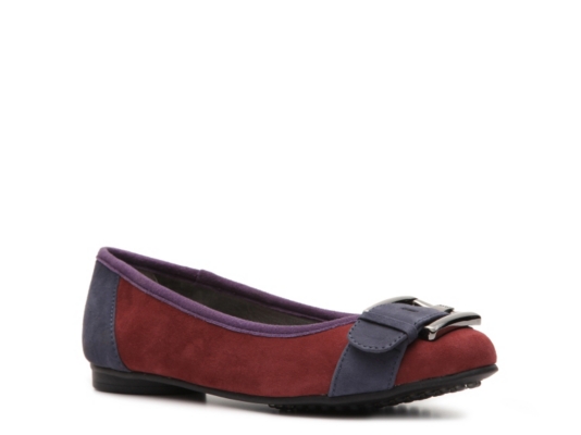 Anne Klein Briele Flat