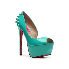 shary pump betsey johnson