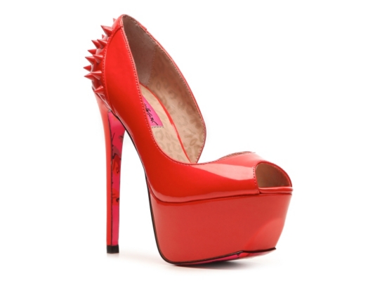 Betsey Johnson Gar II Pump