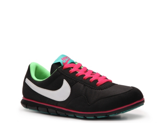 Nike Victoria NM Sneaker