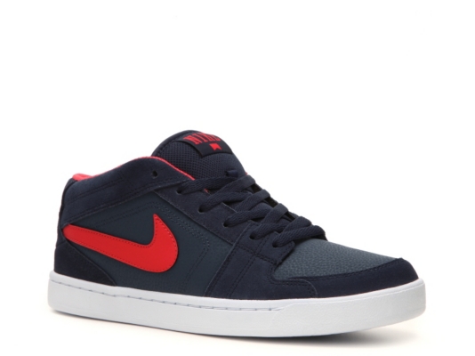 Nike Ruckus Mid Skate Sneaker