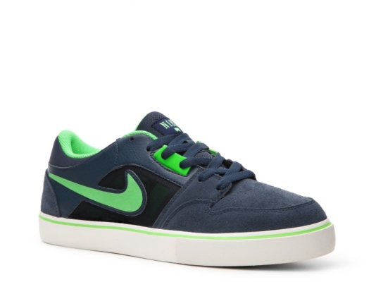 Nike Ruckus 2 LR Skate Sneaker