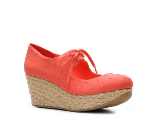 Restricted Clue Wedge Pump