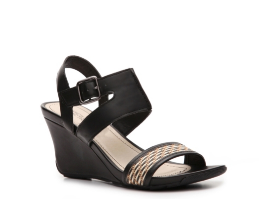 Kenneth Cole Reaction Mixed Cedar Wedge Sandal