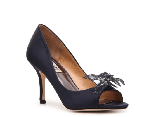 Badgley Mischka Regine Pump