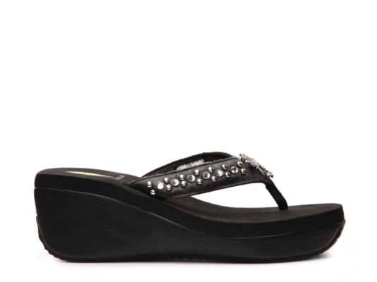 dsw volatile sandals