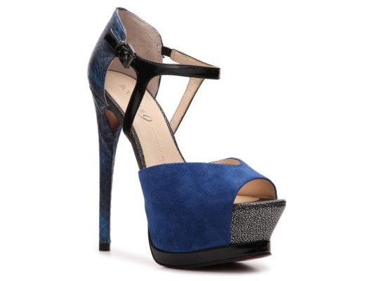 Boutique 9 Nerissa Pump