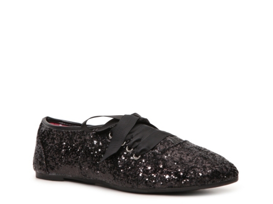C Label Junio-5 Oxford Flat