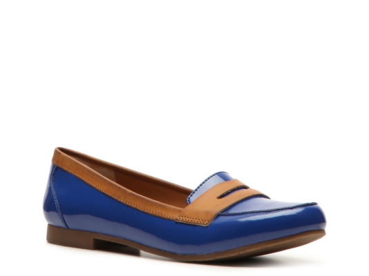 Audrey Brooke Nova Loafer
