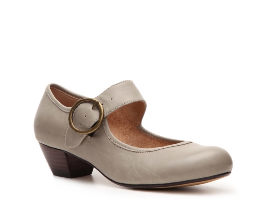 Chelsea Crew Saffron Pump