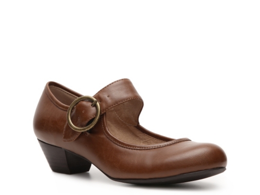 Chelsea Crew Saffron Pump