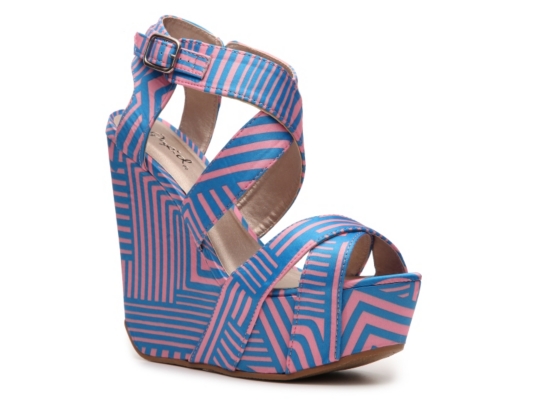 Qupid Curve-02 Wedge Sandal