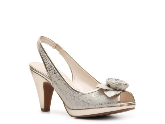 Bandolino Etta Platform Pump
