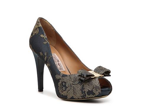 Salvatore Ferragamo Lace Bow Pump | DSW