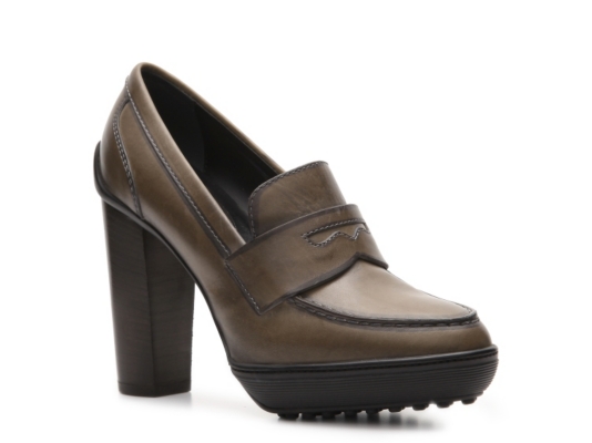 Tod's Leather Penny Keeper Pump