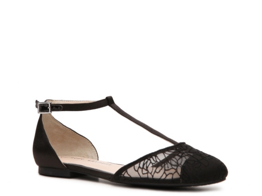 Chinese Laundry Overboard Flat