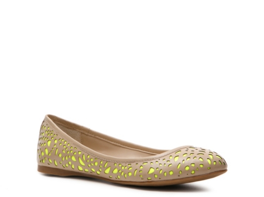 Fergie Bleecker Flat