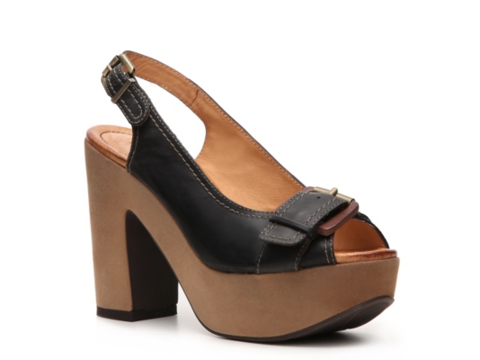 Nicole Ritzy Platform Sandal