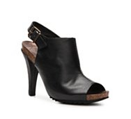 Kenneth Cole Reaction Hook N Pull Pump
