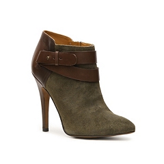 nine west birds bootie