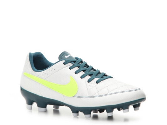 womens nike tiempo cleats