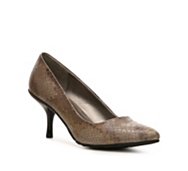 Kenneth Cole Reaction Hill Top Pump
