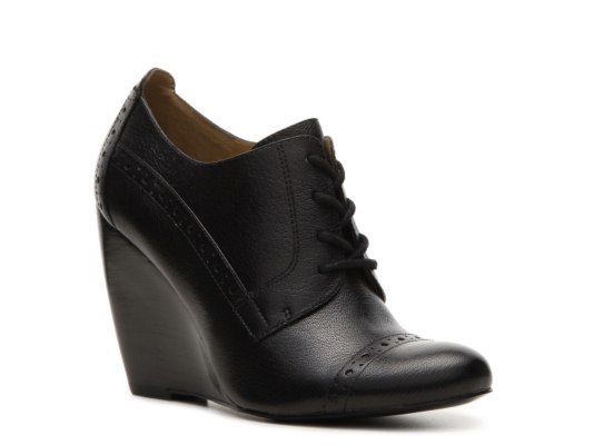 nine west curtis wedge booties
