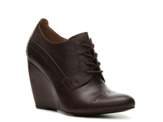 nine west curtis wedge booties