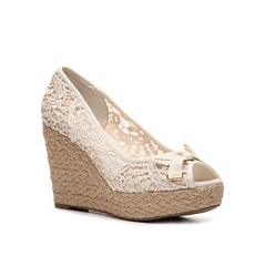 kelly and katie fassi wedge pump