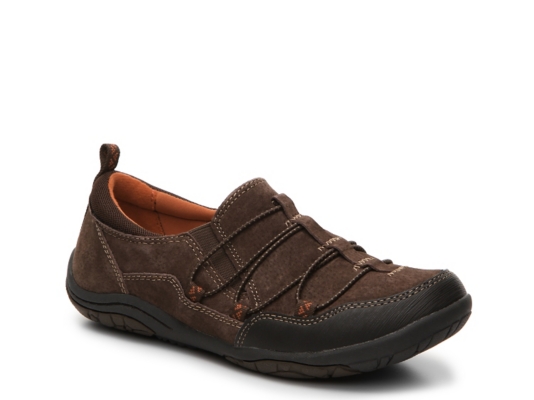 earth origins sneakers