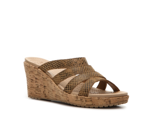 crocs sandals at dsw