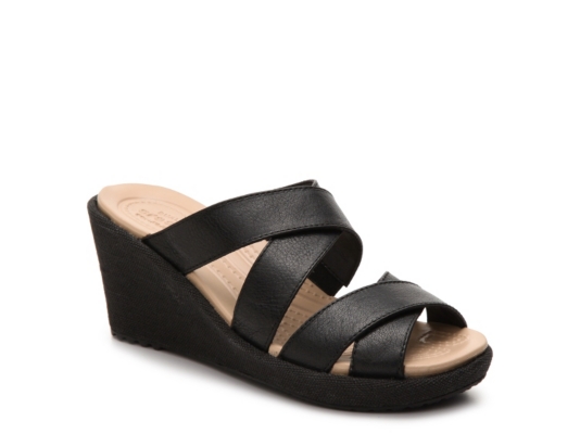 crocs sandals at dsw