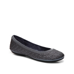 bandolino b flexible pumps