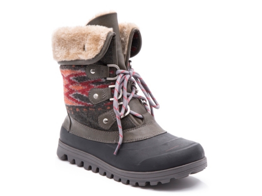 bare traps flynn duck boots