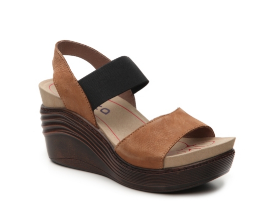 bionica ocala wedge bootie