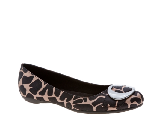 Dr. Scholl's Shoes Women's Habit Giraffe Flat