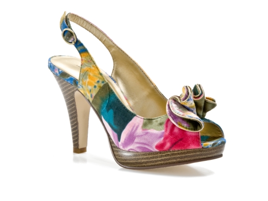 Madden Girl Krown Floral Pump