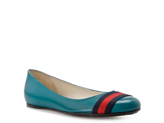Gucci Leather Ballet Flat 247529