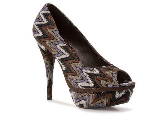 Two Lips Prima Donna Woven Pump | DSW
