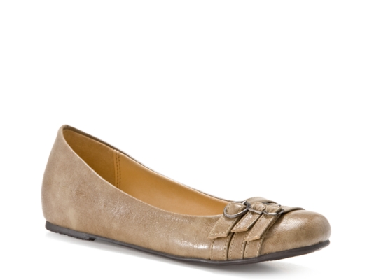 CL by Laundry Marque Buckle Flat