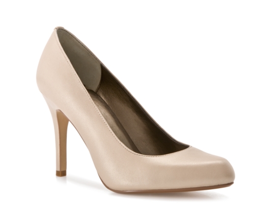 Max Studio Marais Leather Pump 