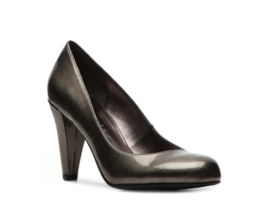 Etienne Aigner Ethel Patent Pump