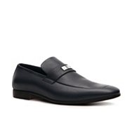 Gucci Pebbled Leather Nameplate Loafer