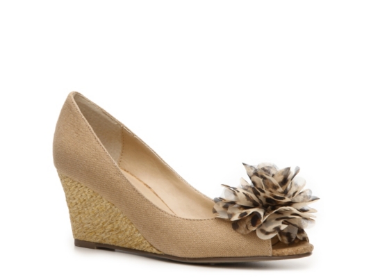 Unisa Abie Canvas Wedge Pump | DSW