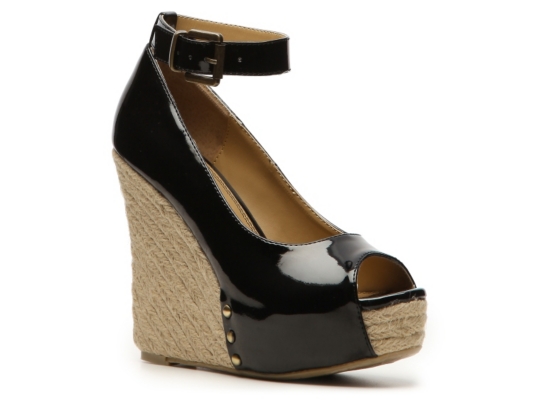 Chinese Laundry Dasher Patent Pump