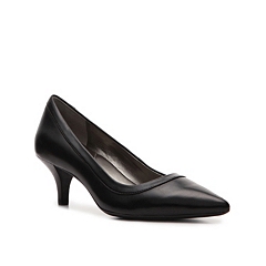 bandolino b flexible pumps