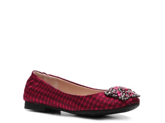 Adrienne Vittadini Sapphire Flat