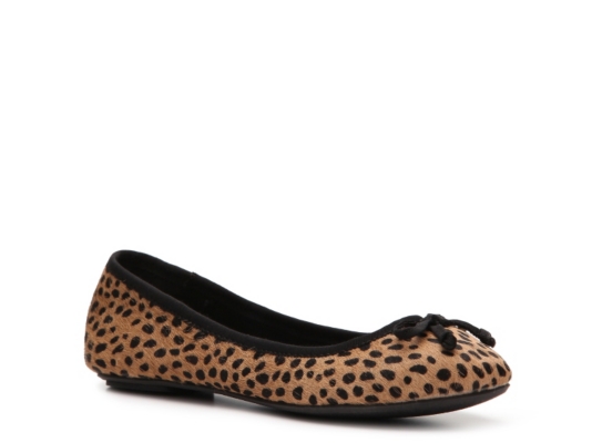 Very Volatile Miriam Flat