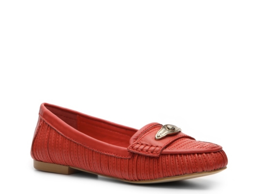 Elliott Lucca Liz Flat